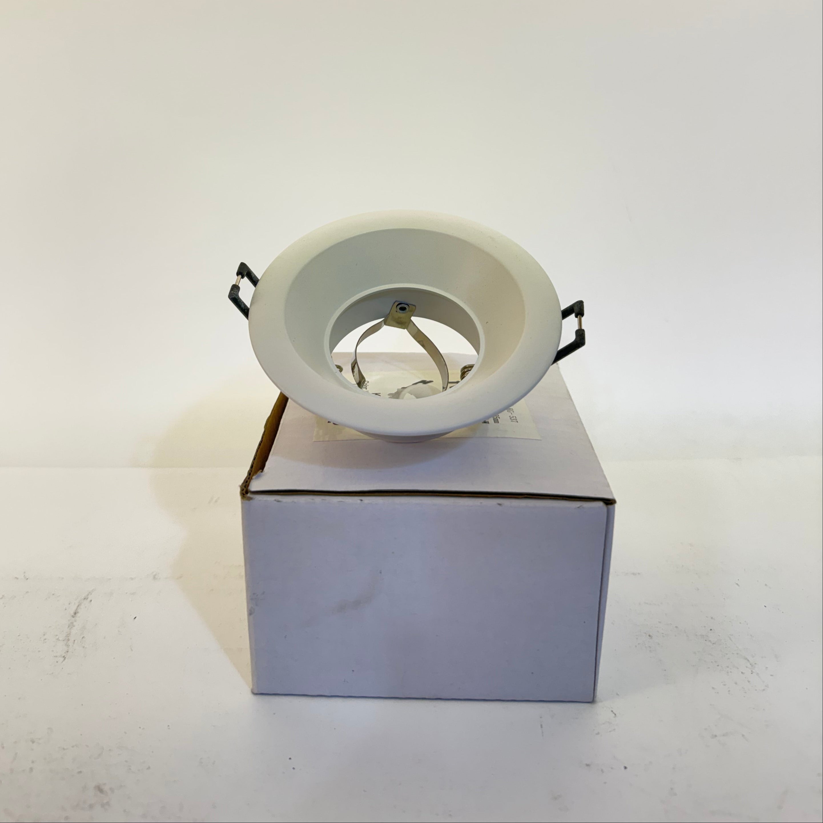 Spot encastré blanc (avec lampe)